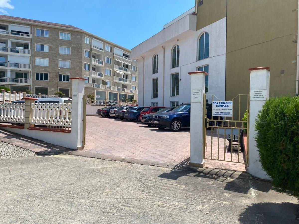 First Line On The Beach Cosy Sea Paradise Apartments Kavarna Eksteriør billede