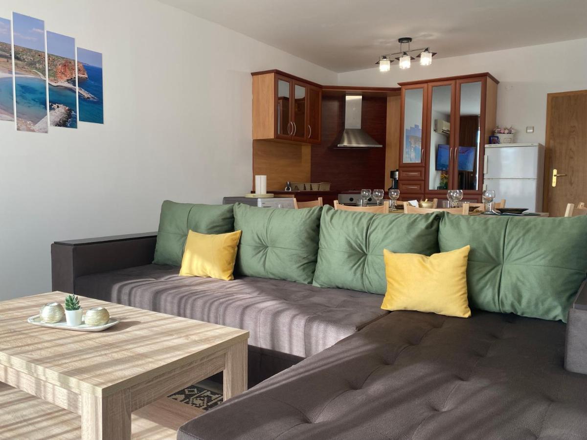 First Line On The Beach Cosy Sea Paradise Apartments Kavarna Eksteriør billede