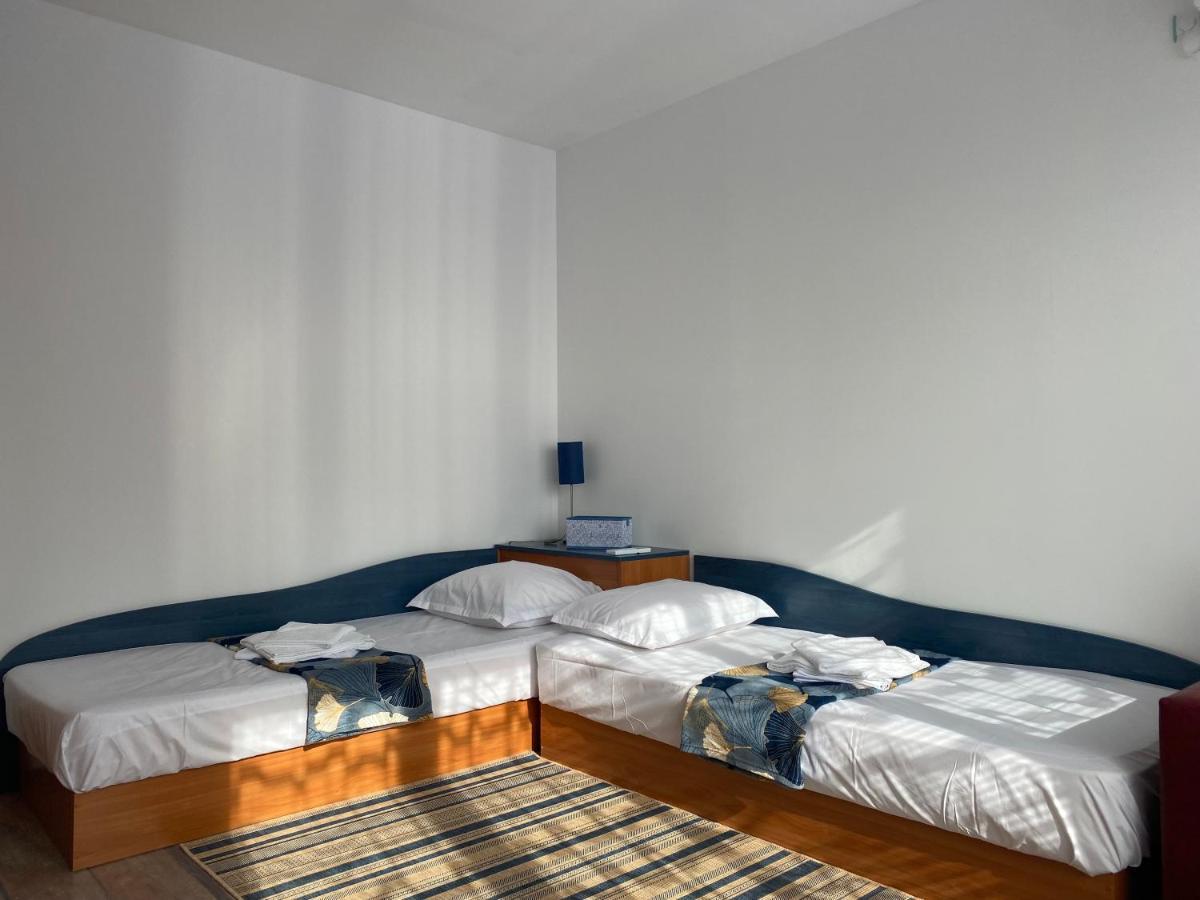 First Line On The Beach Cosy Sea Paradise Apartments Kavarna Eksteriør billede