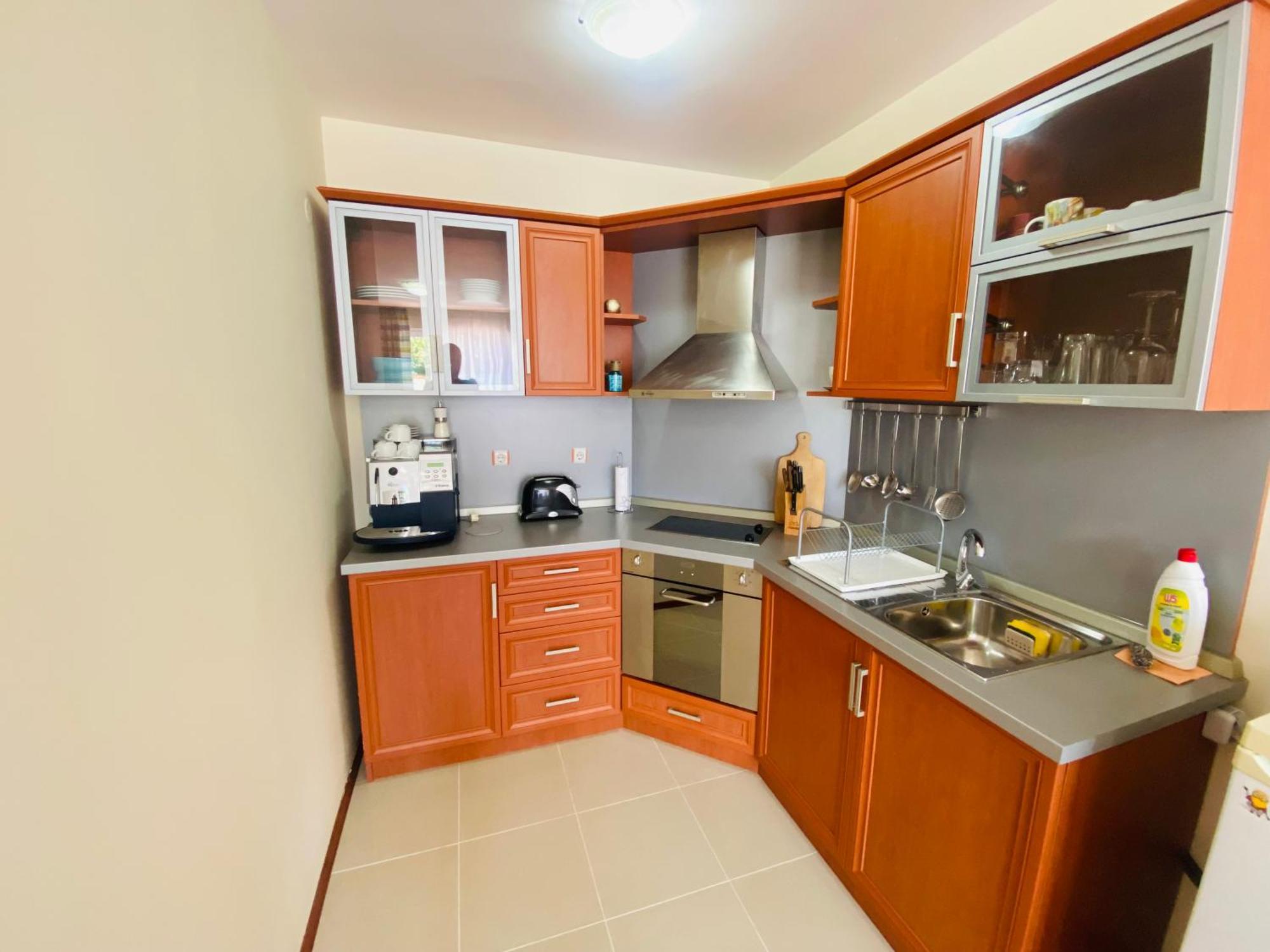 First Line On The Beach Cosy Sea Paradise Apartments Kavarna Eksteriør billede