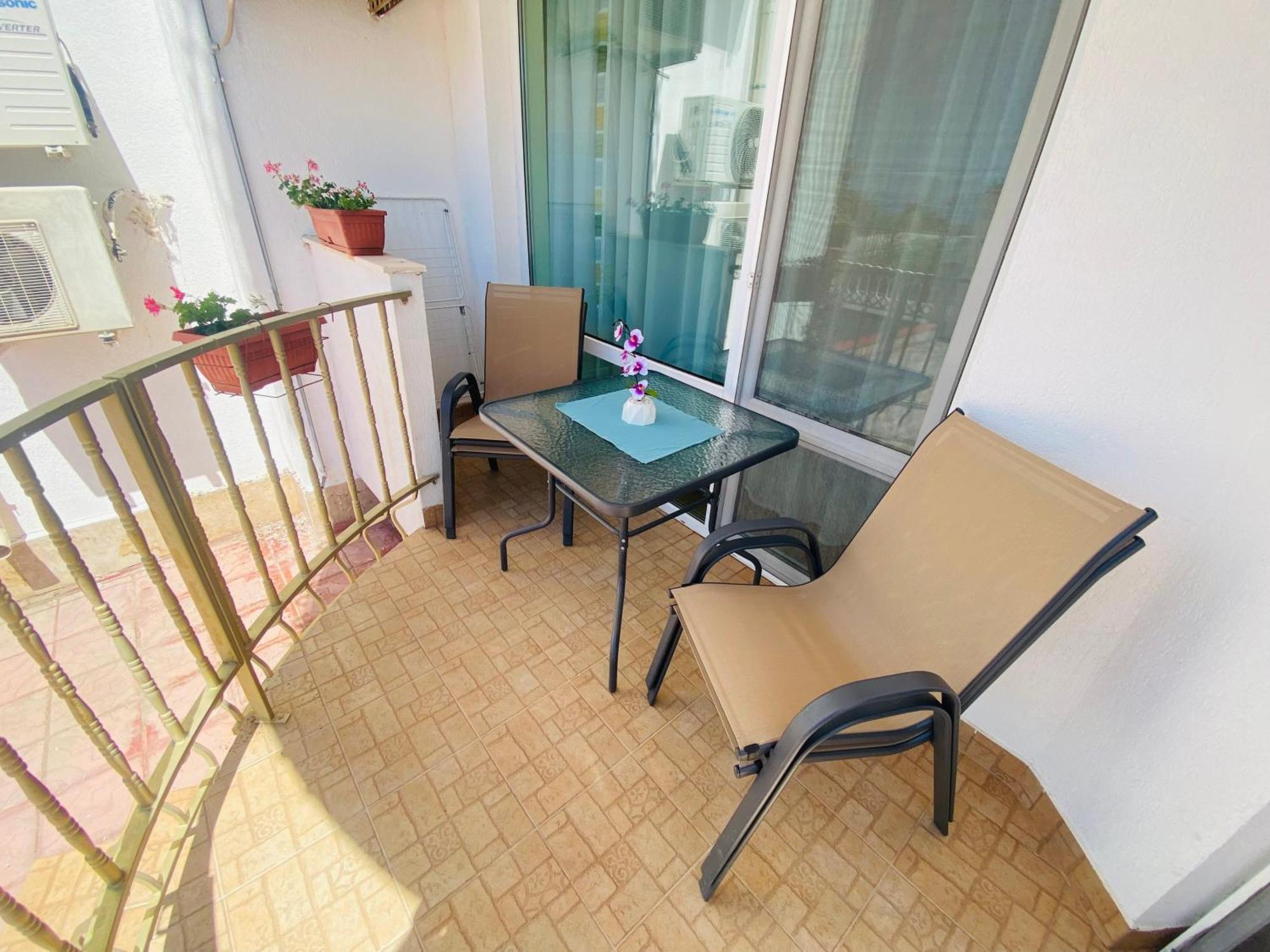 First Line On The Beach Cosy Sea Paradise Apartments Kavarna Eksteriør billede